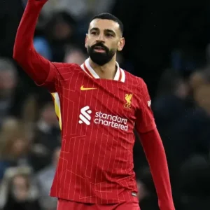 صلاح يهزم سيتي ويعادل رقما تاريخيا