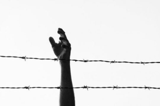 مؤسسات الأسرى: 14 أمًا فلسطينية