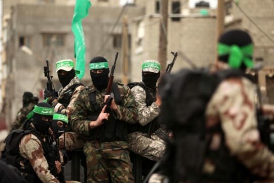 غارات إسرائيليّة تستهدف قيادات بارزة في غزة