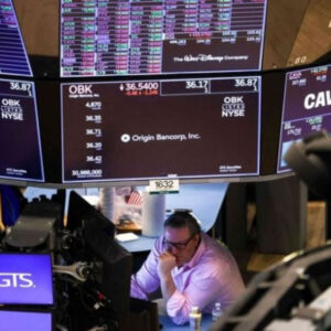 الأسهم الأمريكية تهوي بسبب تداعيات سياسات ترامب