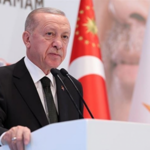 أردوغان ينتقد ازدواجية معايير دعاة حقوق الإنسان