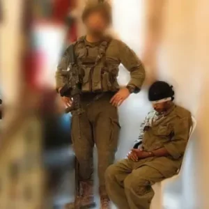 هآرتس: الجيش الإسرائيلي يستخدم أهالي قطاع غزة كـ"دروع بشرية" بشكلٍ يومي