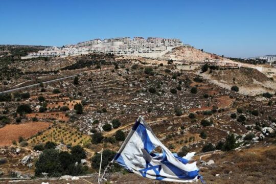محافظة القدس: الاحتلال استولى على أكثر من 1398 دونمًا