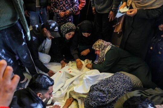 الحرب على غزة.. الاحتلال يقر بمقتل ضابط وجندي وعمليات التهجير مستمرة بالضفة