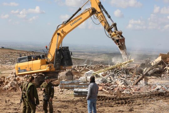 قوات الاحتلال تهدم منزلًا في بتير غرب بيت لحم