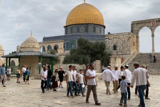 عشرات المستوطنين يقتحمون المسجد الأقصى - اقتحمات الأقصى