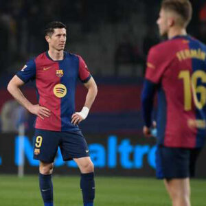 برشلونة يرفض هدية الريال ويسقط في فخ التعادل مع ريال بيتيس