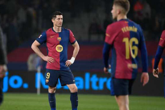 برشلونة يرفض هدية الريال ويسقط في فخ التعادل مع ريال بيتيس