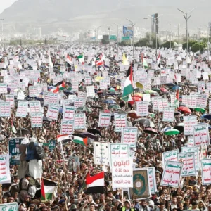 الجيش الإسرائيلي: إطلاق صاروخ وطائرة مُسيَّرة من اليمن السبت