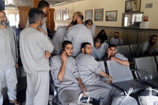 الاحتلال يفرج عن 10 أسرى من قطاع غزة
