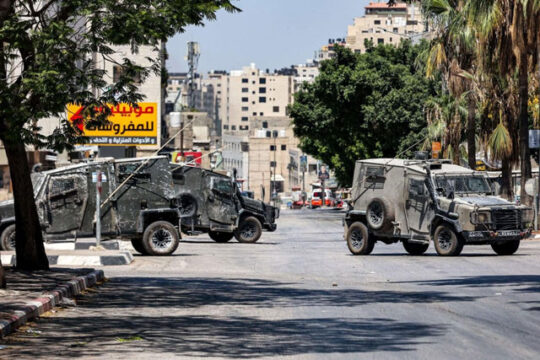 اقتحامات واعتقالات في القدس والضفة