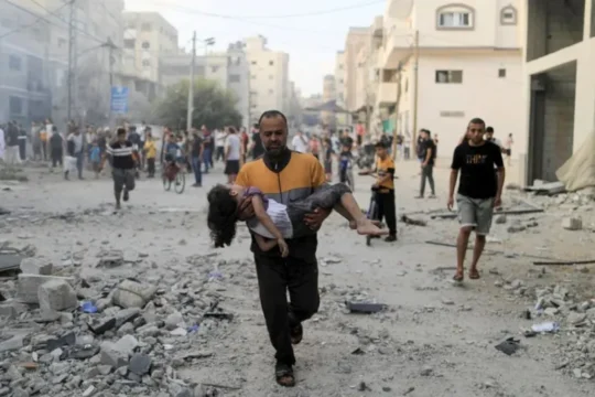 غزة: 42 شهيدًا خلال يوم..