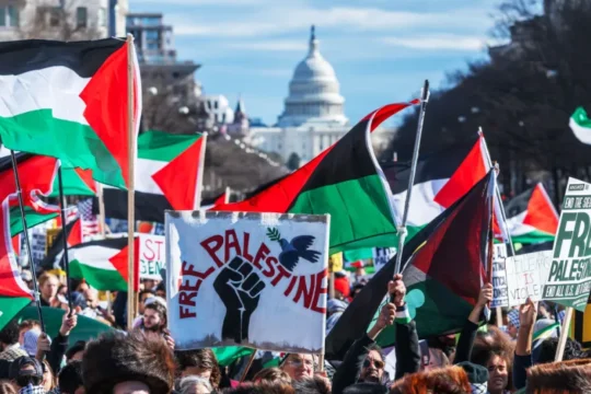 الأضخم في واشنطن.. مظاهرات غاضبة حول العالم تنديدًا بالحرب على غزة