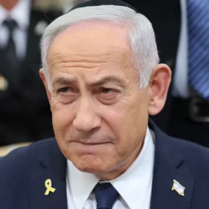 تحذيرات إسرائيلية من العزلة الدولية وعضو كنيست يتهم نتنياهو بـ"الكذب"