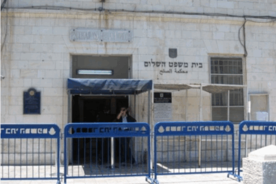 الاحتلال يحكم مقدسيًا بالسجن 8 سنوات و10 أشهر ويفرج عن آخر