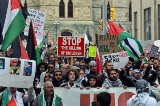 احتجاج بجامعة أمريكية رفضًا للتواطؤ مع الإبادة بغزة