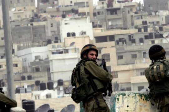 الاحتلال يشدد حصار بلدة بيتا عقب إصابة جنود بعبوة متفجرة