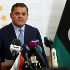 الدبيبة يعلن بسط الأمن في طرابلس عقب اشتباكات مسلحة