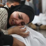 "حرب الإبادة".. 33 شهيدًا أحدهم صحفي إثر قصف مطعم بمدينة غزة
