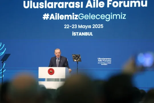 أردوغان يعلن "عقد الأسرة" لمواجهة الانحراف وانخفاض المواليد