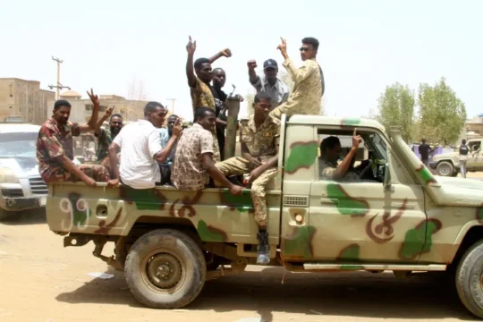 الجيش السوداني يتوعد بـ"طرد" الدعم السريع من كردفان ودارفور
