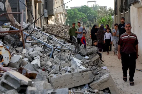 51 شهيدا في غزة منذ الفجر والاحتلال يقصف 160 هدفا