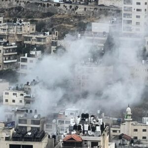 الاحتلال يفجر منزل الاستشهادي جعفر منى بنابلس