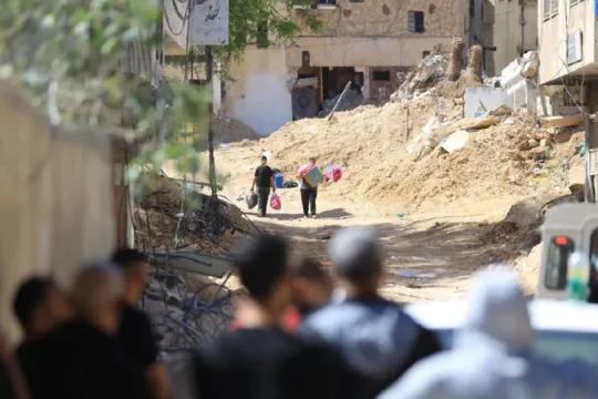 الاحتلال يهدم مزيدًا من المنازل في مخيم نور شمس