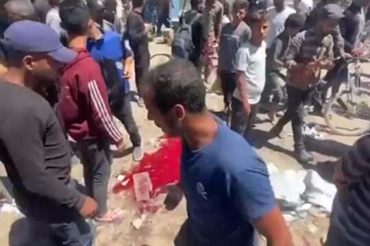 "مجزرة السرايا".. الاحتلال يستهدف عناصر شرطة ومدنيين وسط غزة