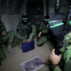 القسام توقع 19 جنديا إسرائيليا برفح والاحتلال يعترف بمقتل اثنين