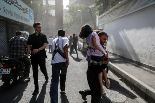 الصحة الإيرانية: 224 قتيلا وأكثر من ألف جريح منذ بدء عدوان إسرائيل