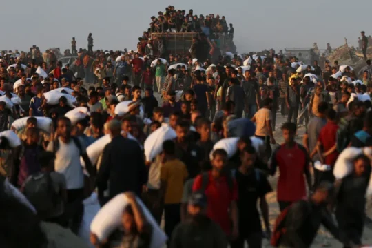 37 شهيدا وعشرات الإصابات باستهداف إسرائيلي لغزة ومنتظري المساعدات
