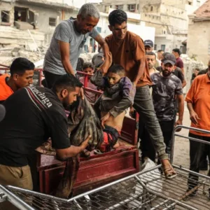 استشهاد 37 فلسطينيا في غزة ومقتل 3 جنود إسرائيليين بعملية للقسام