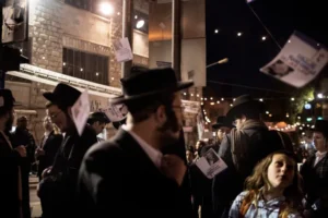 رؤية حاخامات إسرائيل تتقاطع مع العقيدة العسكرية التي تعامل المجتمع الفلسطيني بوصفه ساحة قتال (الفرنسية)