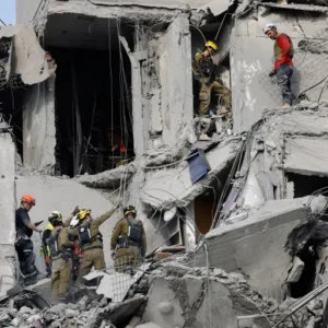 قتلى إسرائيليون في "آخر" ضربات إيران قبل وقف إطلاق النار