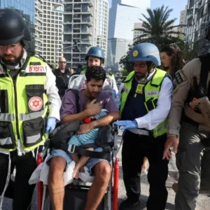 137 مصابا إسرائيليا في أكبر هجوم إيراني خلال 48 ساعة