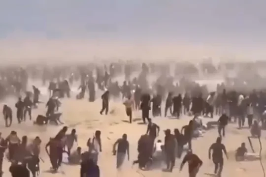 21 شهيدا في غارات إسرائيلية على غزة منذ فجر اليوم