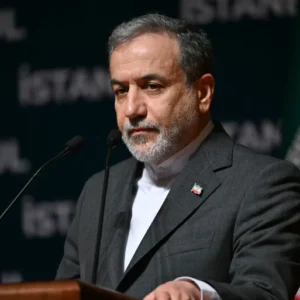 عراقجي يتوعد بالرد على الضربات الأميركية ويدعو لاجتماع مجلس الأمن
