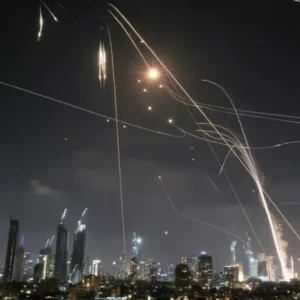 إيران تبدأ هجوما جديدا على إسرائيل