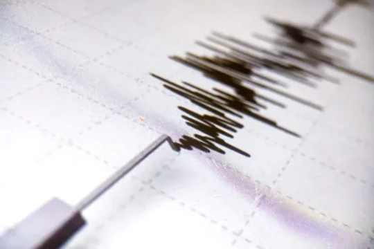 زلزال بقوة 6.2 درجات يضرب حدود اليونان مع تركيا