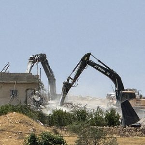 الاحتلال يهدم منازل ومنشآت في رام الله ونابلس والقدس في تصعيد لسياسة التهجير