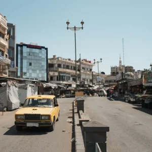 30 قتيلا وعشرات المصابين في اشتباكات بالسويداء السورية