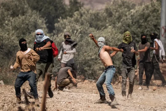 الضفة - تظاهرات - شهيد في نابلس متأثرا بجراحه والاحتلال يعتقل 30 فلسطينيا بالضفة