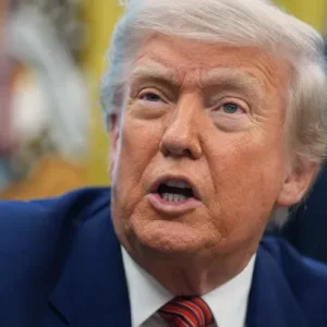 البيت الأبيض: ترامب يعمل جاهدا لإنهاء الحرب الوحشية بغزة