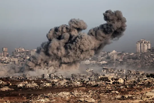 30 شهيدا بنيران قوات الاحتلال في غزة منذ فجر اليوم والتجويع على أشده