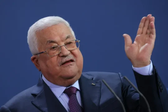 عباس: حماس لن تحكم غزة والحل الوحيد تمكين الدولة الفلسطينية