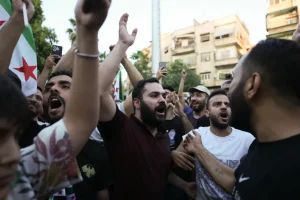 مظاهرات في سوريا تندد بالعدوان الإسرائيلي