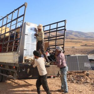 30 عائلة تنزح قسرًا من تجمع عرب المليحات شمال غرب أريحا بفعل اعتداءات الاحتلال