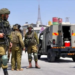 الشاباك يزعم إحباط 770 عملية في الضفة الغربية منذ بداية العام