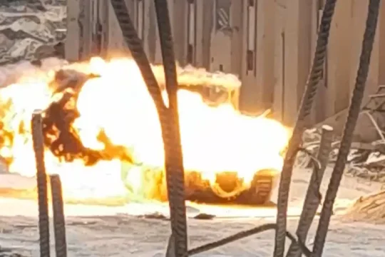 القسام تعلن استهداف دبابتين إسرائيليتين في حي الزيتون